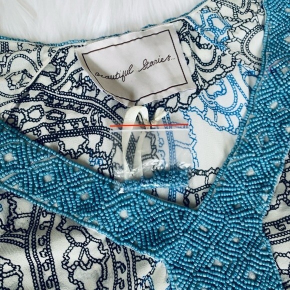 Beautiful Stories tunic - Picture 3 of 8